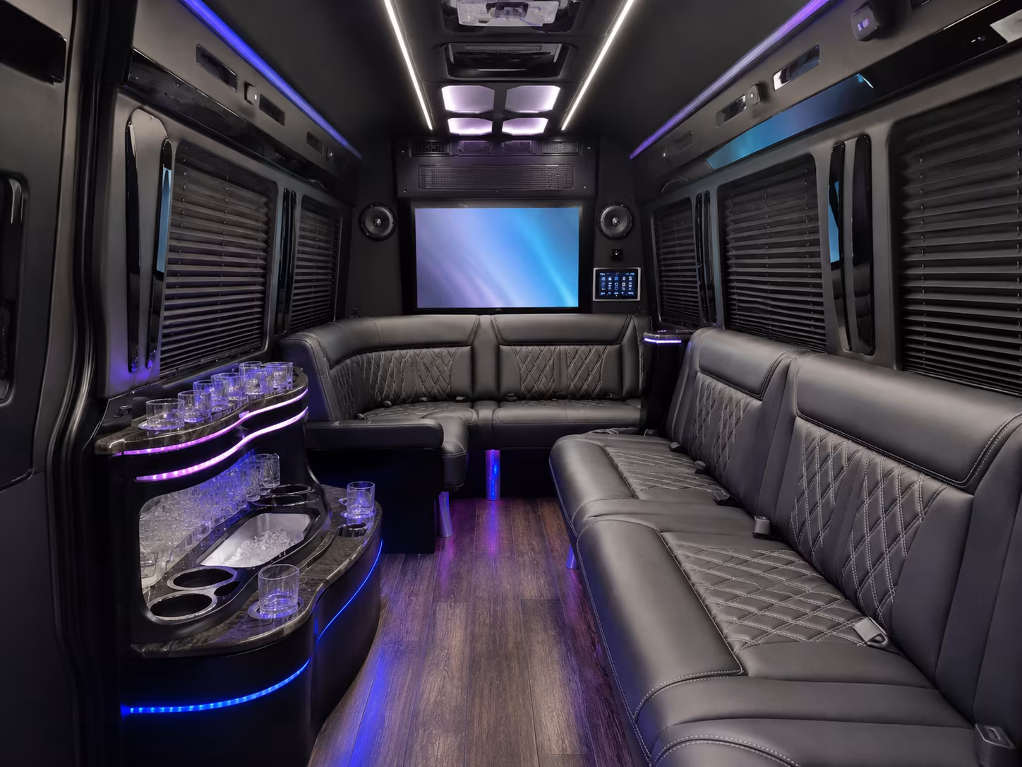 bus rental options for yakima trips