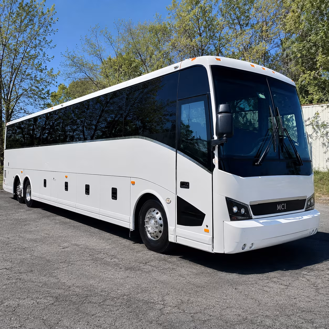 daily employee shuttles and recurring corporate routes in the yakima area